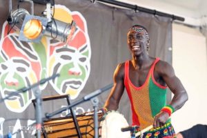 Afrikaanse drummer Djembe AGOGO