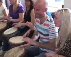 Workshop DJEMBE-AGOGO vraag - antwoord Workshop DJEMBE-AGOGO vraag - antwoord