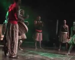 Afrikaanse dans DJEMBE - AGOGO Afrikaanse dans DJEMBE - AGOGO